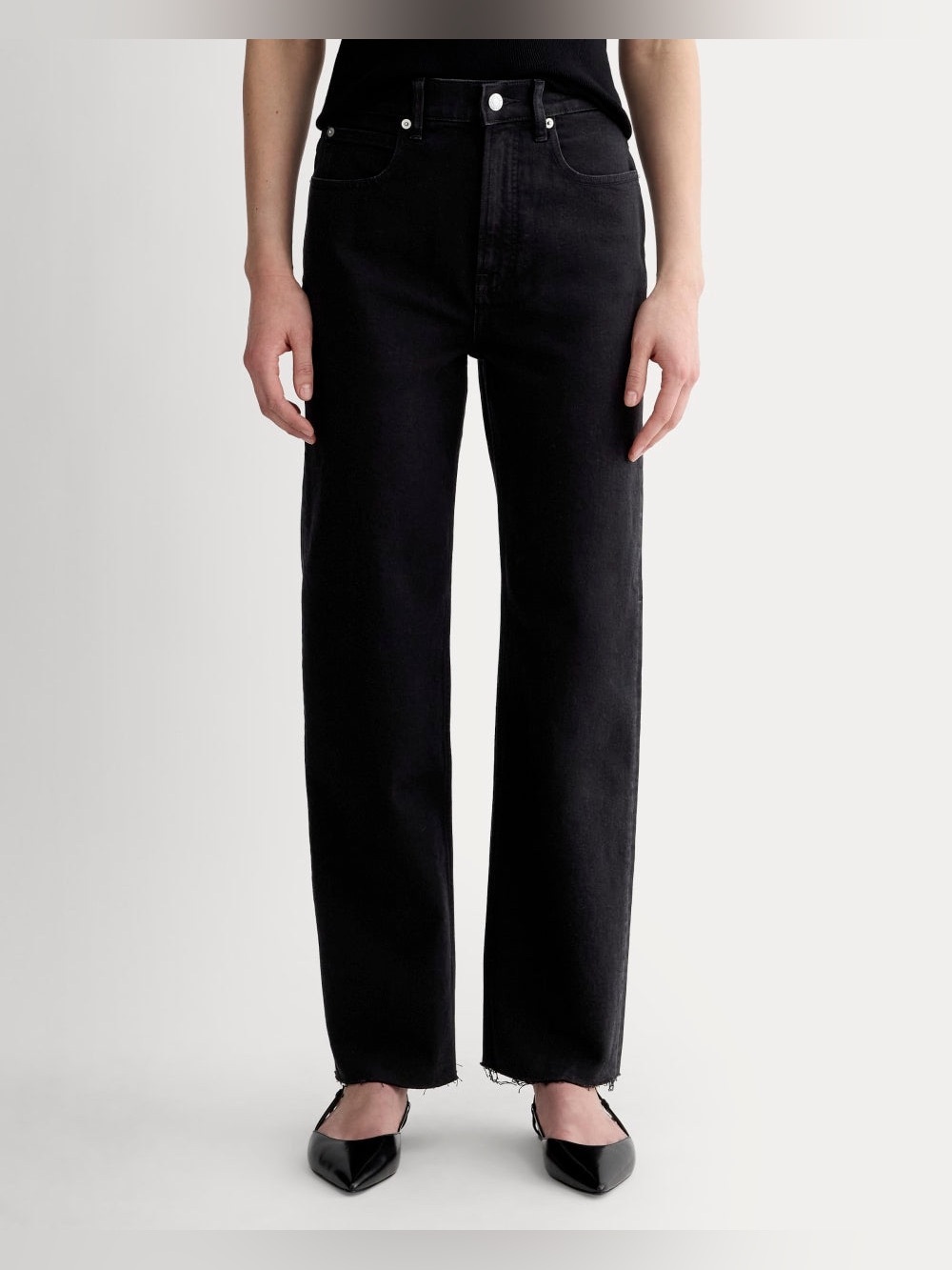 Everlane way high Jean Black Relaxed Straight Jeans made from organic cotton 25